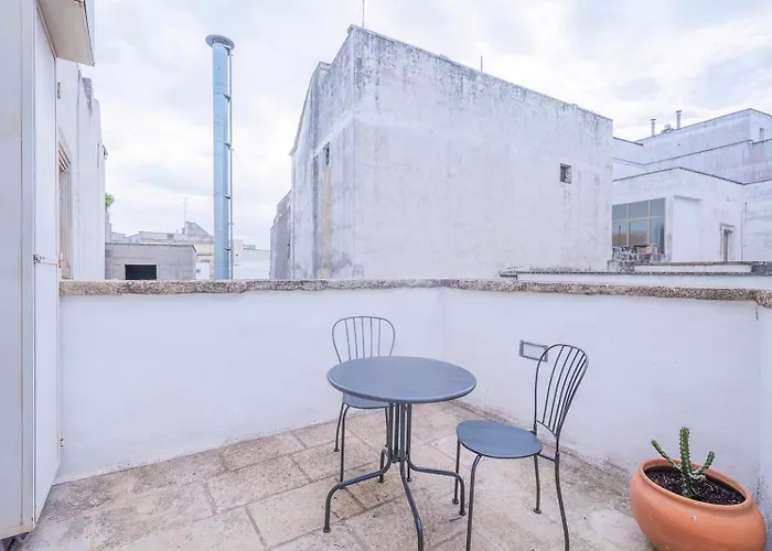 Historia- Dimore Corte Chiesa Affittacamere Corigliano dʼOtranto