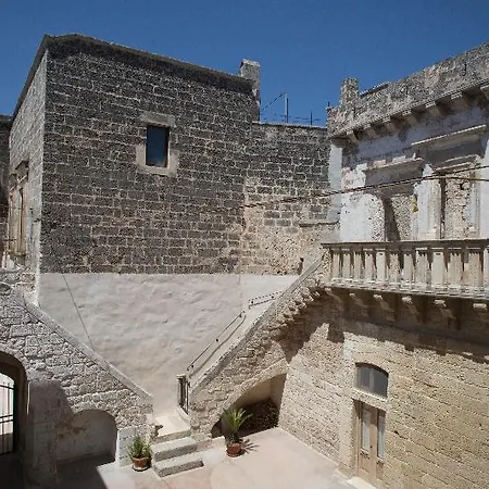 Historia- Dimore Corte Chiesa Corigliano dʼOtranto