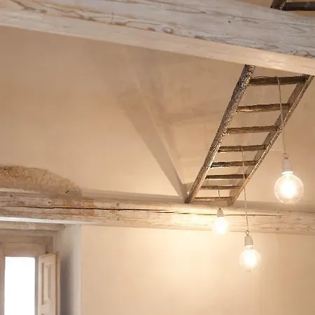 Πανσιόν Historia- Dimore Corte Chiesa 4*