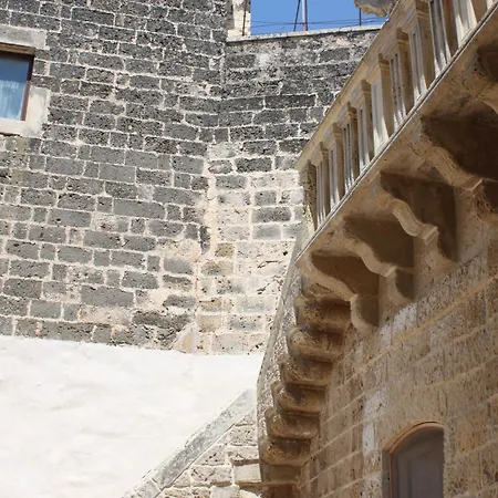 Historia- Dimore Corte Chiesa Konukevi