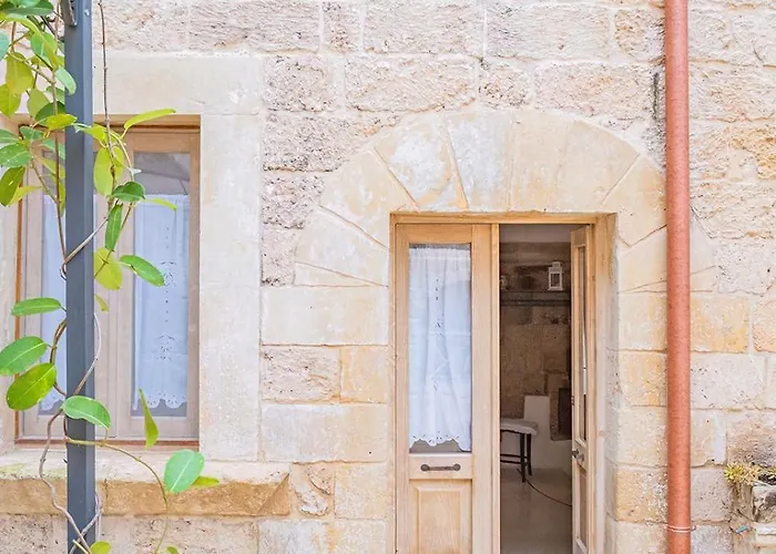 Historia- Dimore Corte Chiesa Πανσιόν